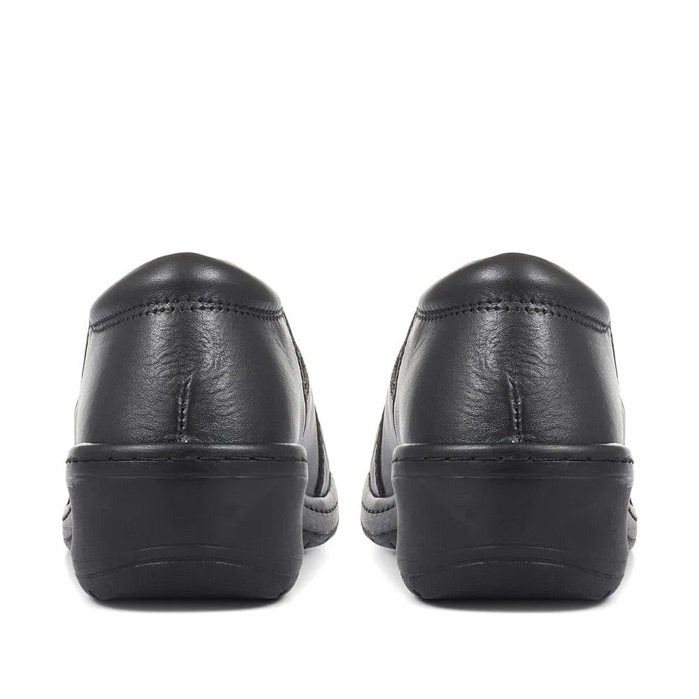 Extra-Wide Fit Slip On Shoes - MEGHAN / 320 189 - Black - Image 3