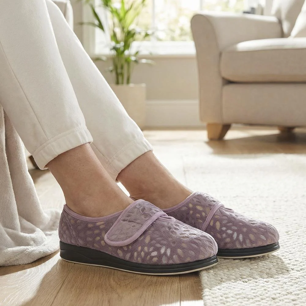Extra-Wide Fit Slippers - AMINA / 323 506 - Lilac - Image 2