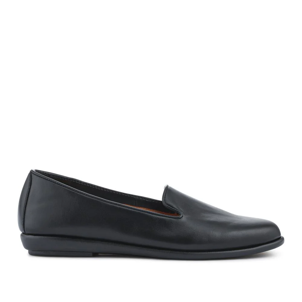 Flat-Soled Casual Slip-On Shoes - UPSKY42000 / 327 913 - Black - Image 3