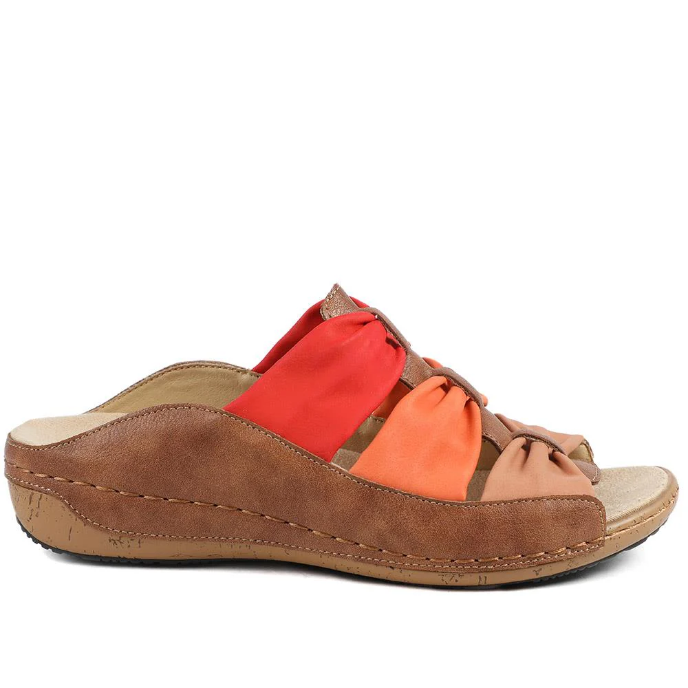 Flexible Triple Bow Cushioned Sandals - WBINS43014 / 329 090 - Tan-Red - Image 3