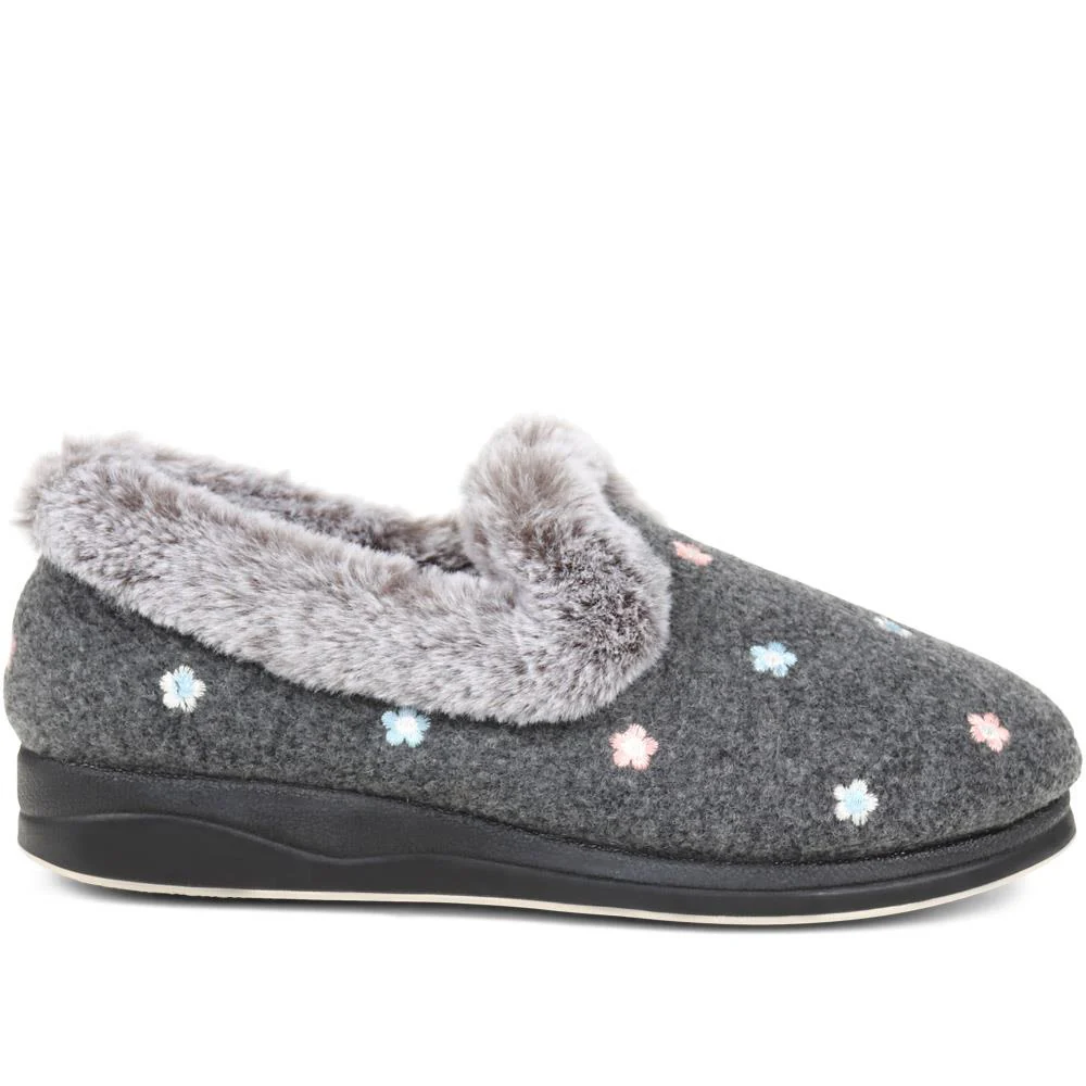 Floral Faux-Fur Slippers - QING38012 / 324 190 - Grey Floral - Image 2