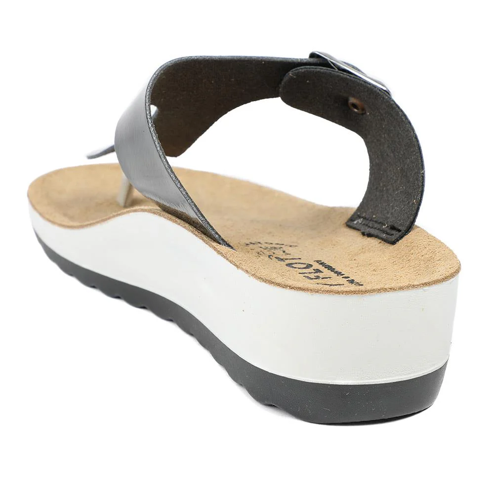 FlyFlot Toe Post Sandals - FLY37045 / 323 200 - Black Patent - Image 5