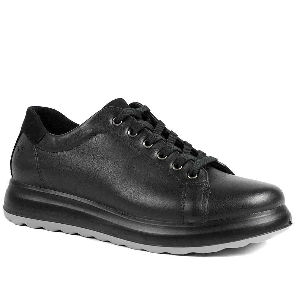 Flyflot Lace Up Trainers - FLY42024 / 327 706 - Black