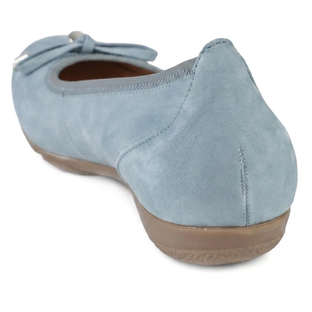 Gabor All Leather Pumps With Bow Detail - GABC44506 / 330 271 - Denim - Image 4