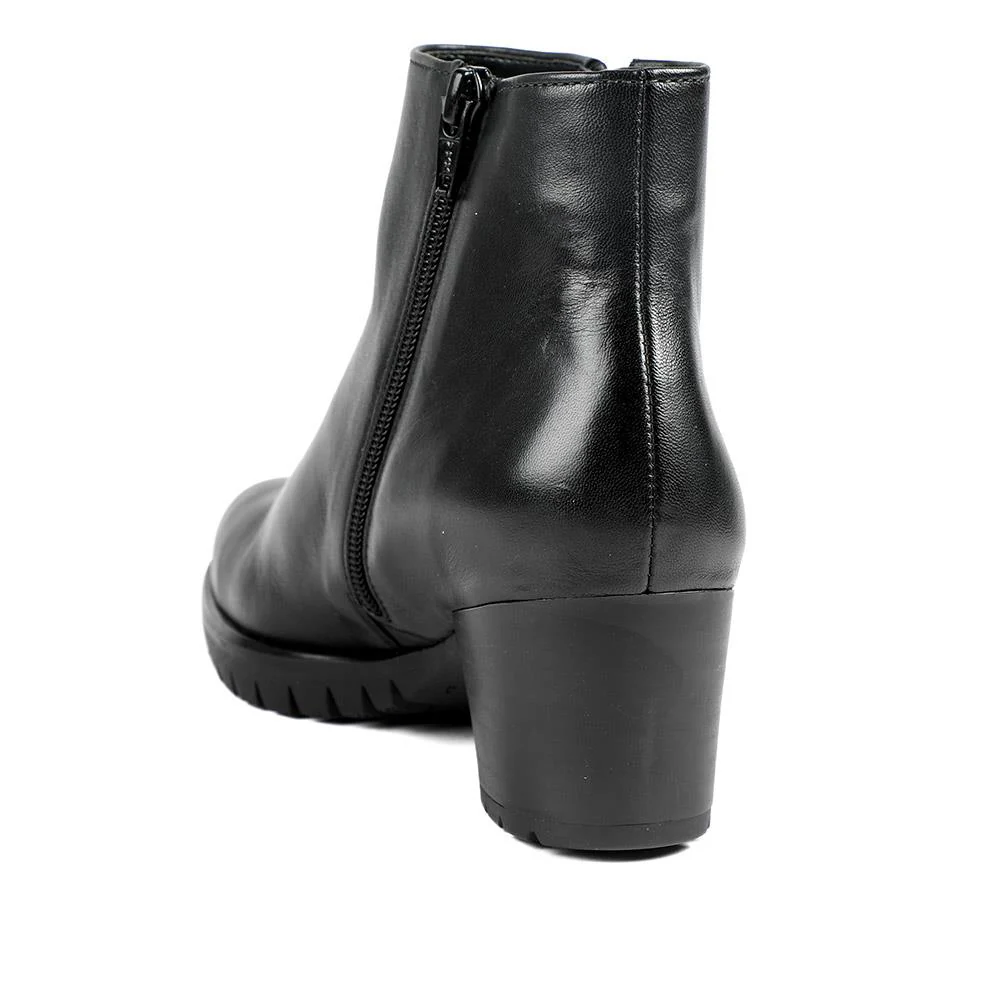Gabor Leather Zip Up Ankle Boots - GAB42033 / 329 521 - Black - Image 4