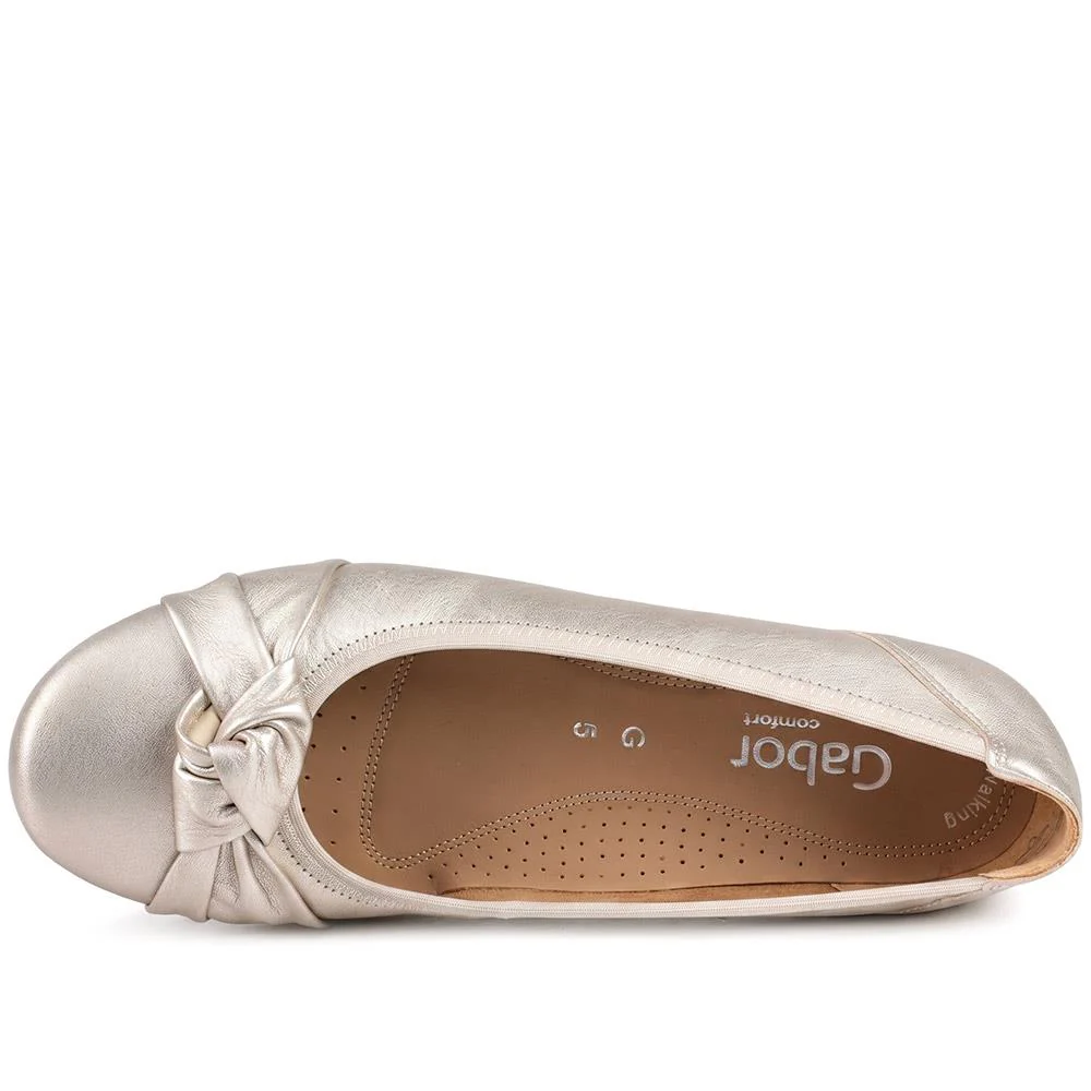 Gabor Wide Fit Leather Heeled Pumps - GABC44509 / 330 264 - Soft Gold - Image 4