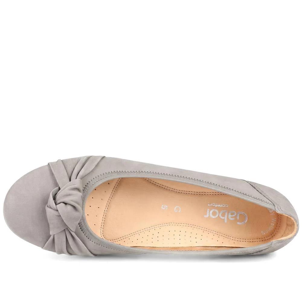 Gabor Wide Fit Leather Heeled Pumps - GABC44509 / 330 264 - Taupe - Image 4