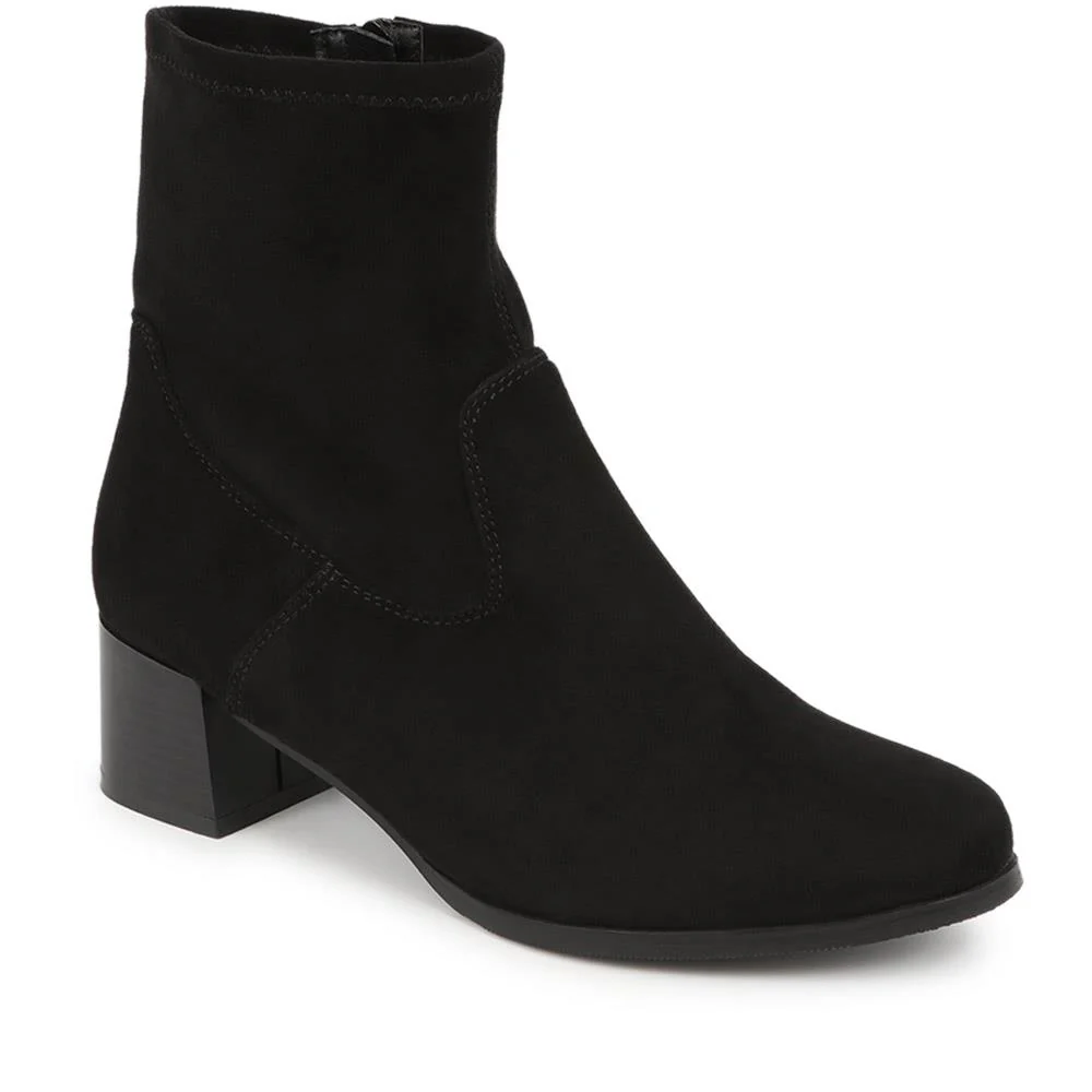 Heeled Ankle Boots - WBINS40143 / 326 059 - Black