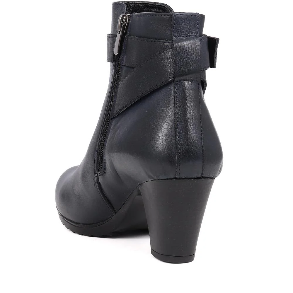 Heeled Leather Ankle Boots - VED40001 / 326 050 - Navy - Image 3