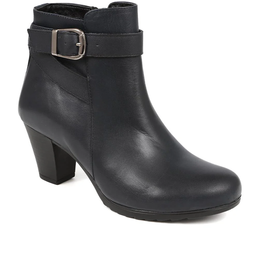 Heeled Leather Ankle Boots - VED40001 / 326 050 - Navy