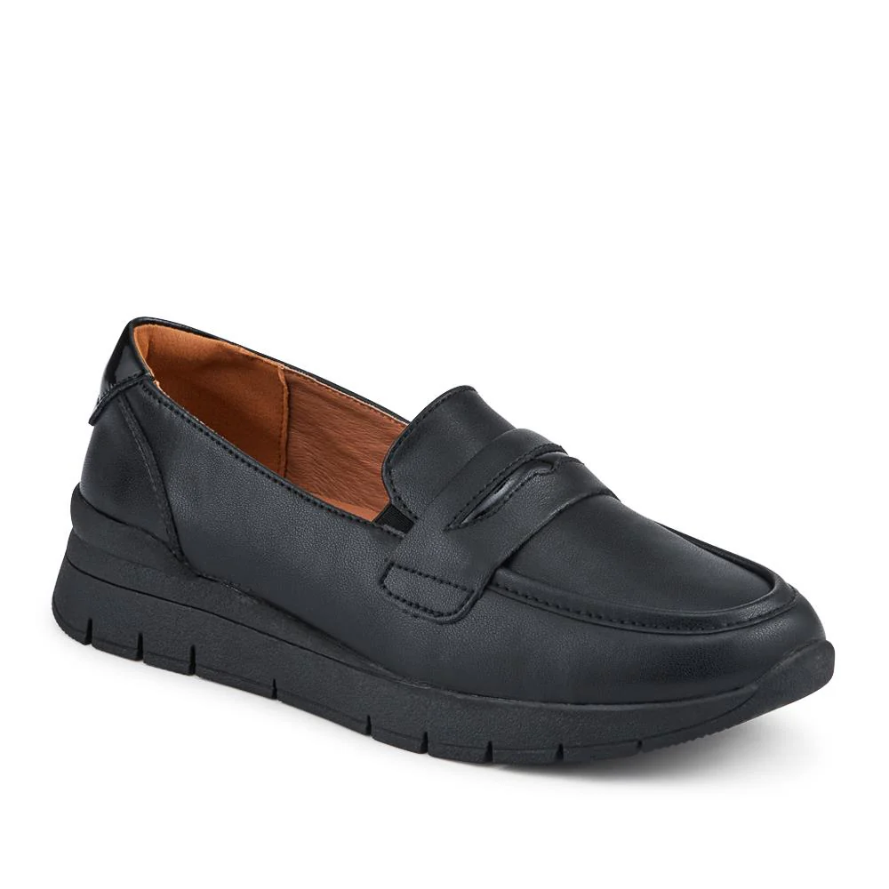 Heeled Leather Penny Loafers - BRK42010 / 328 370 - Black