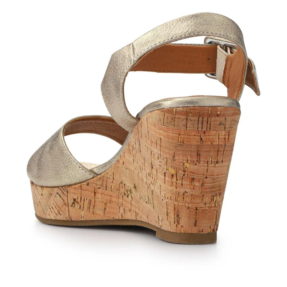 High Buckled Wedge Sandals - WOIL41051 / 327 394 - Gold - Image 3