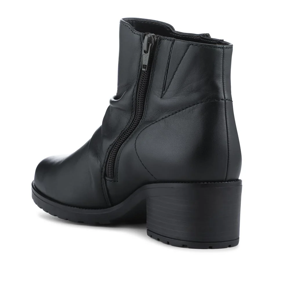 Jenna Gabor Wide Fit Leather Heeled Boots - GAB42522 / 328 173 - Bottle Green - Image 3