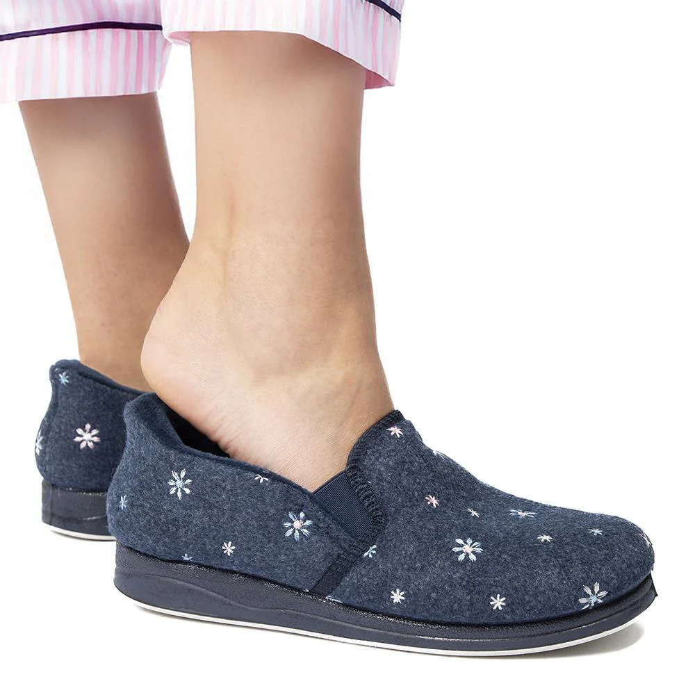Easy Step In Memory Foam Slippers - QING42015 / 327 960 - Navy - Image 5