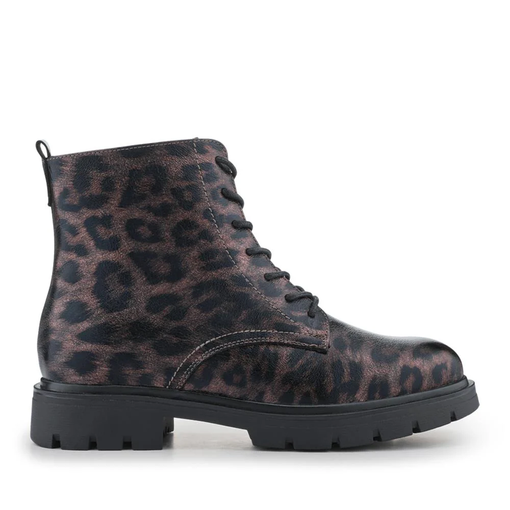Lace-Up Block-Heeled Boots - WBINS42017 / 328 111 - Brown Leopard - Image 2