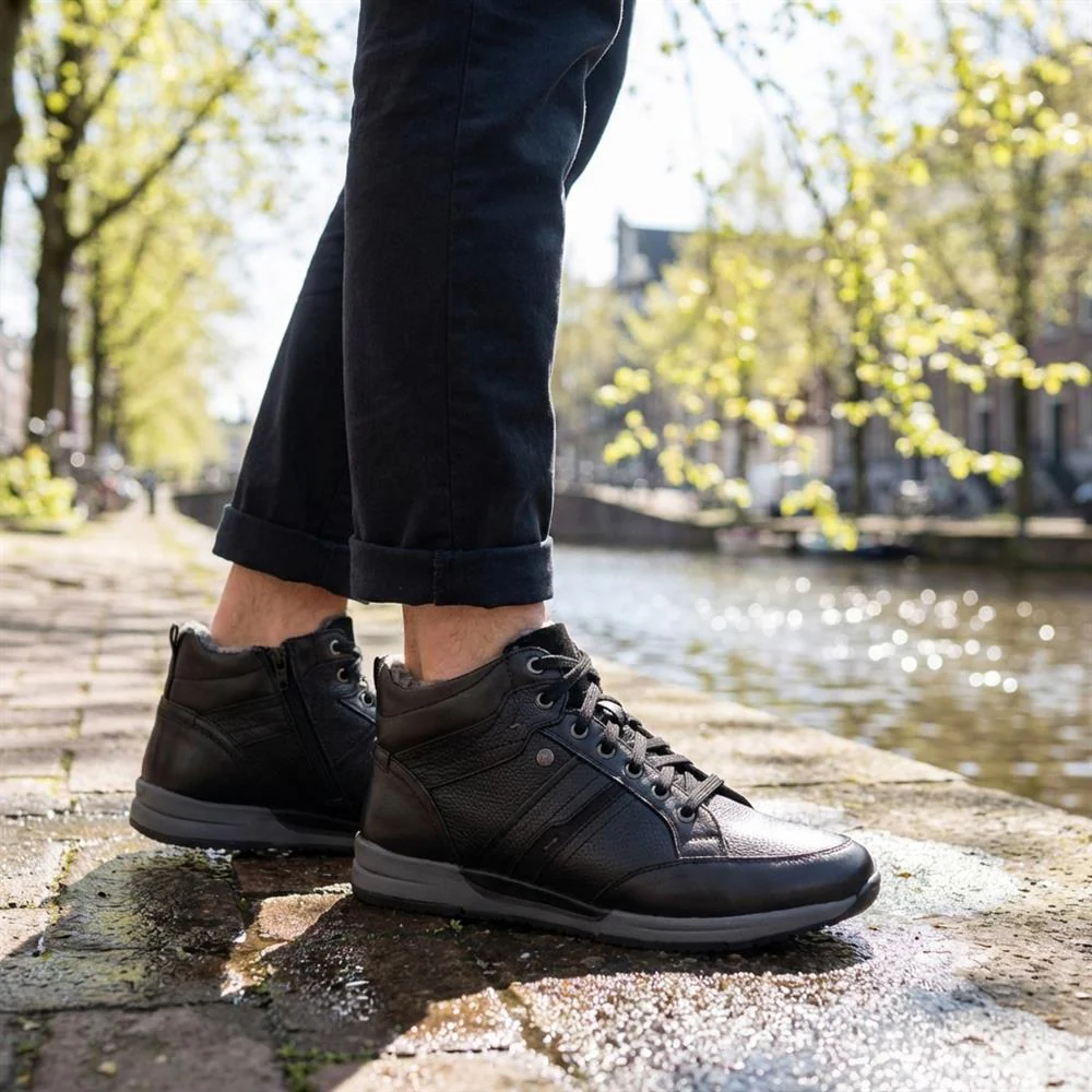 Lace-Up Leather Ankle Boots - PARK40052 / 325 809 - Black - Image 2