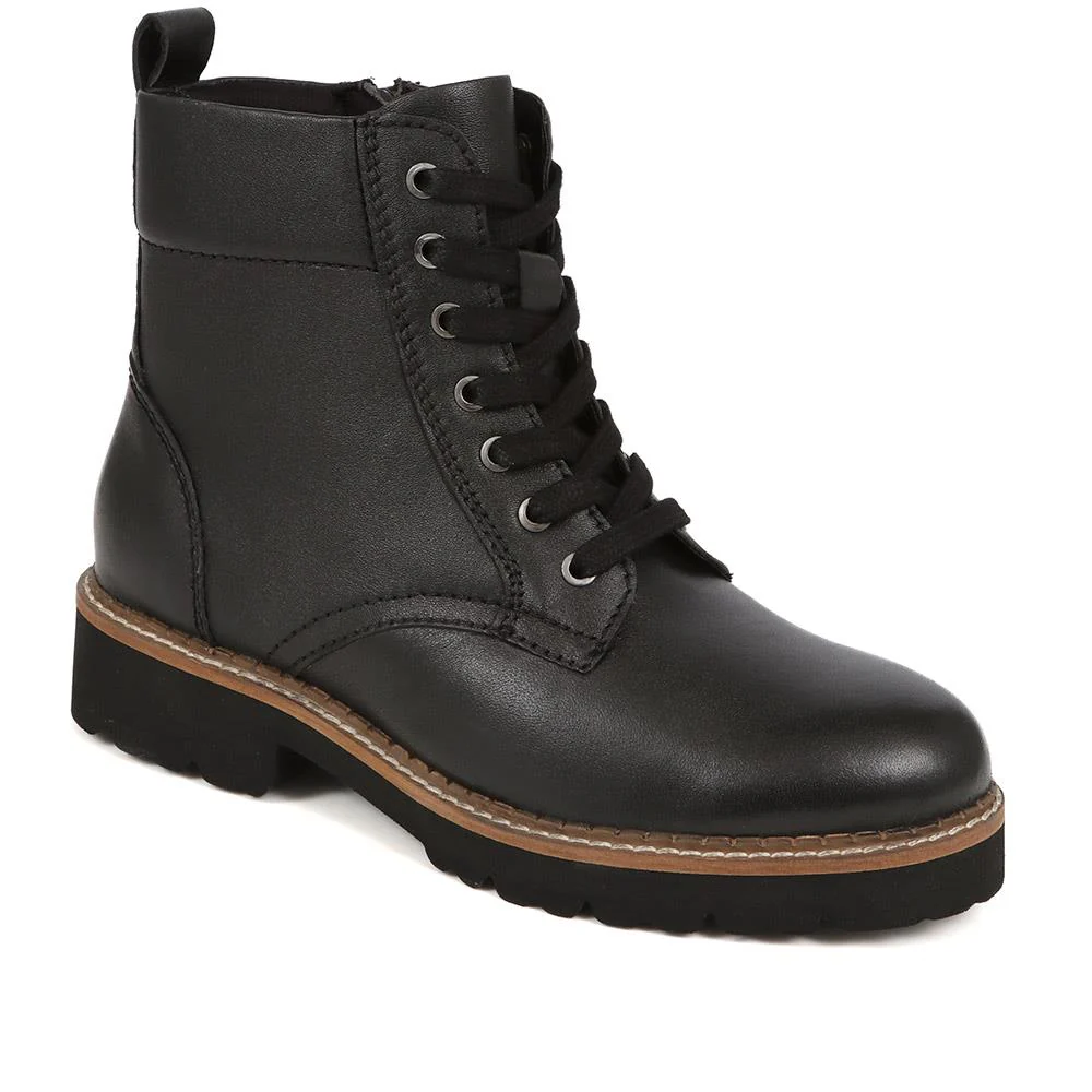 Lace-Up Leather Boots - MAGNU38009 / 324 542 - Black