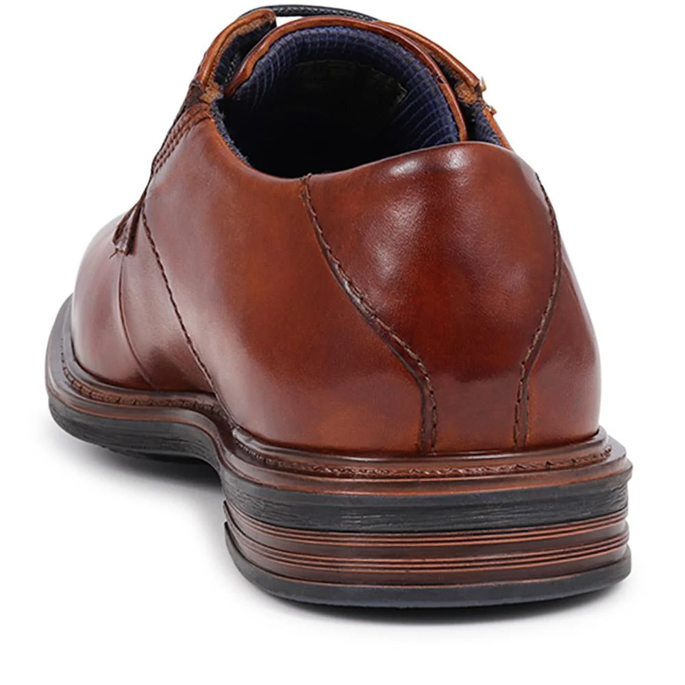 Lace-Up Leather Shoes - BUG40502 / 325 721 - Cognac - Image 3