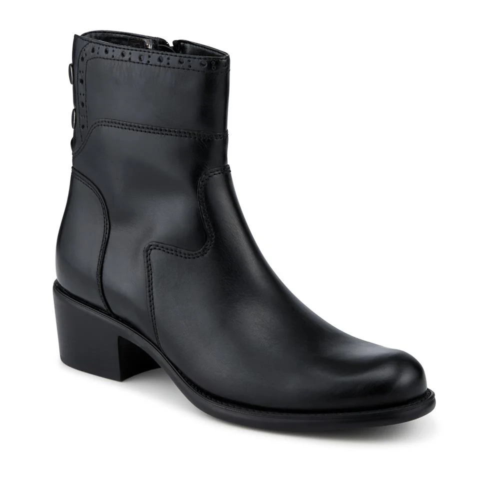 Laurelle Leather Zip Fasten Ankle Boots - LAURELLE / 328 214