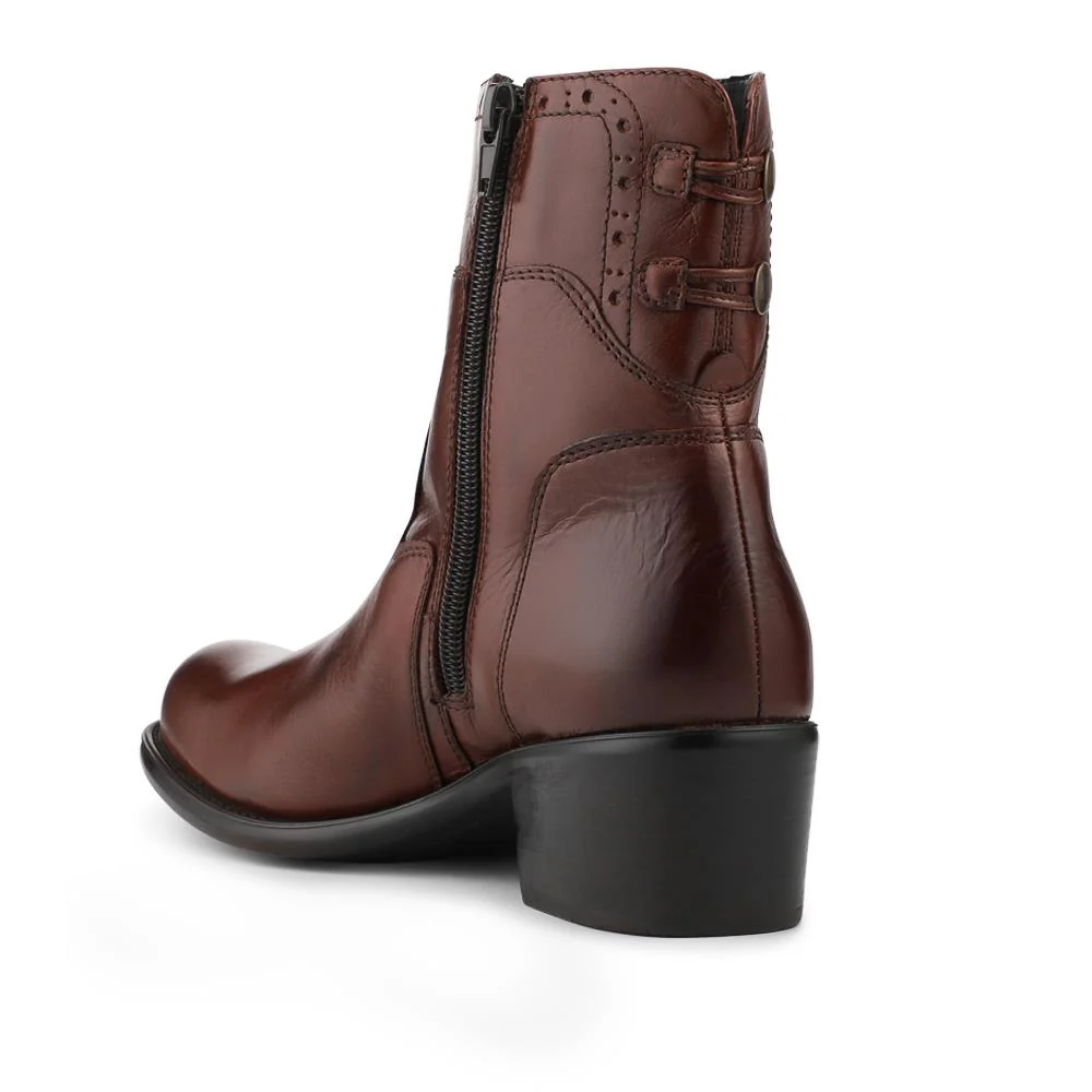 Laurelle Leather Zip Fasten Ankle Boots - LAURELLE / 328 214 - Brown - Image 3
