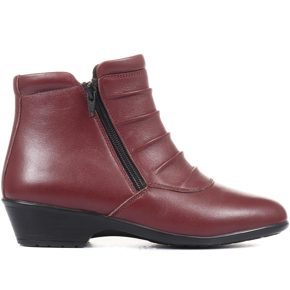Leather Ankle Boot - KF34007 / 320 900 - Burgundy - Image 2