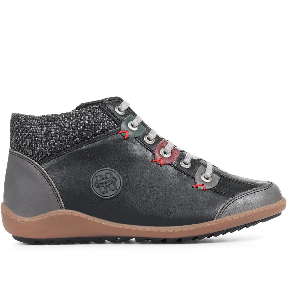 Leather Ankle Boots - HAK32013 / 319 262 - Black - Image 2