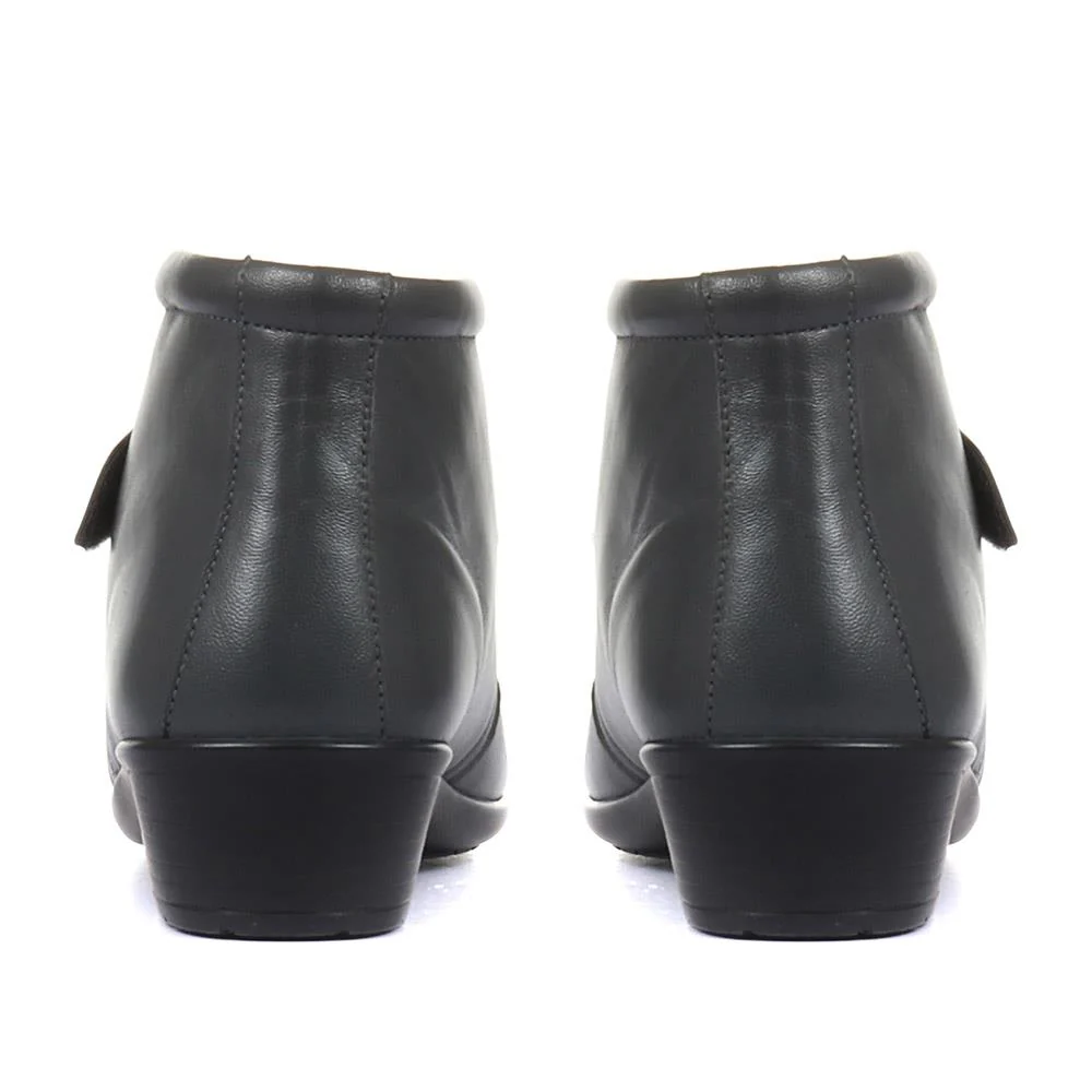 Leather Ankle Boots - KF28026 / 313 332 - Grey - Image 3