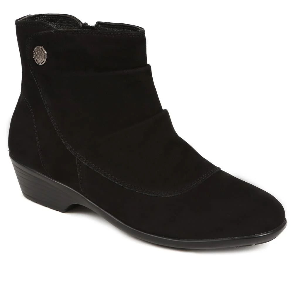 Leather Ankle Boots - KF30004 / 316 380