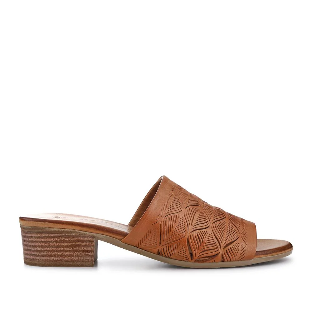 Leather Block-Heeled Mules - BELMET41006 / 327 231 - Tan - Image 2