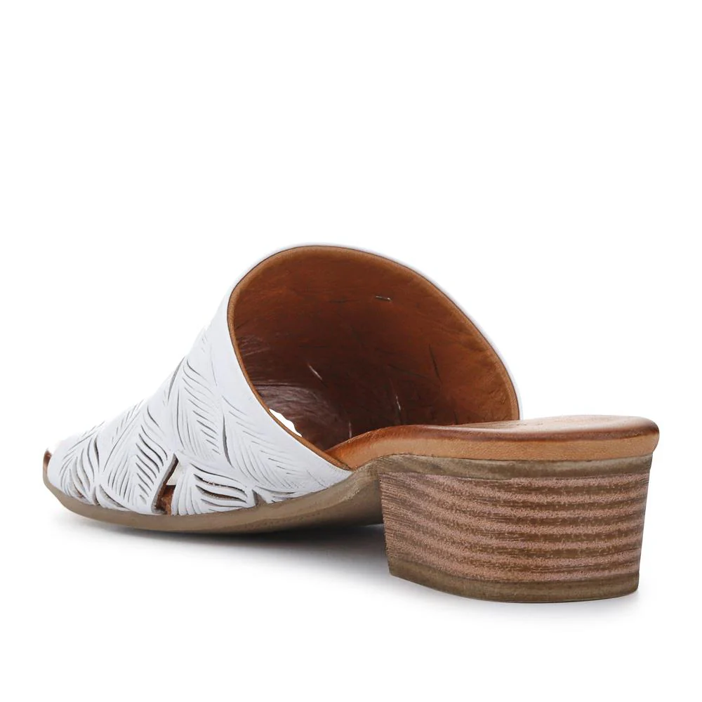 Leather Block-Heeled Mules - BELMET41006 / 327 231 - White - Image 3