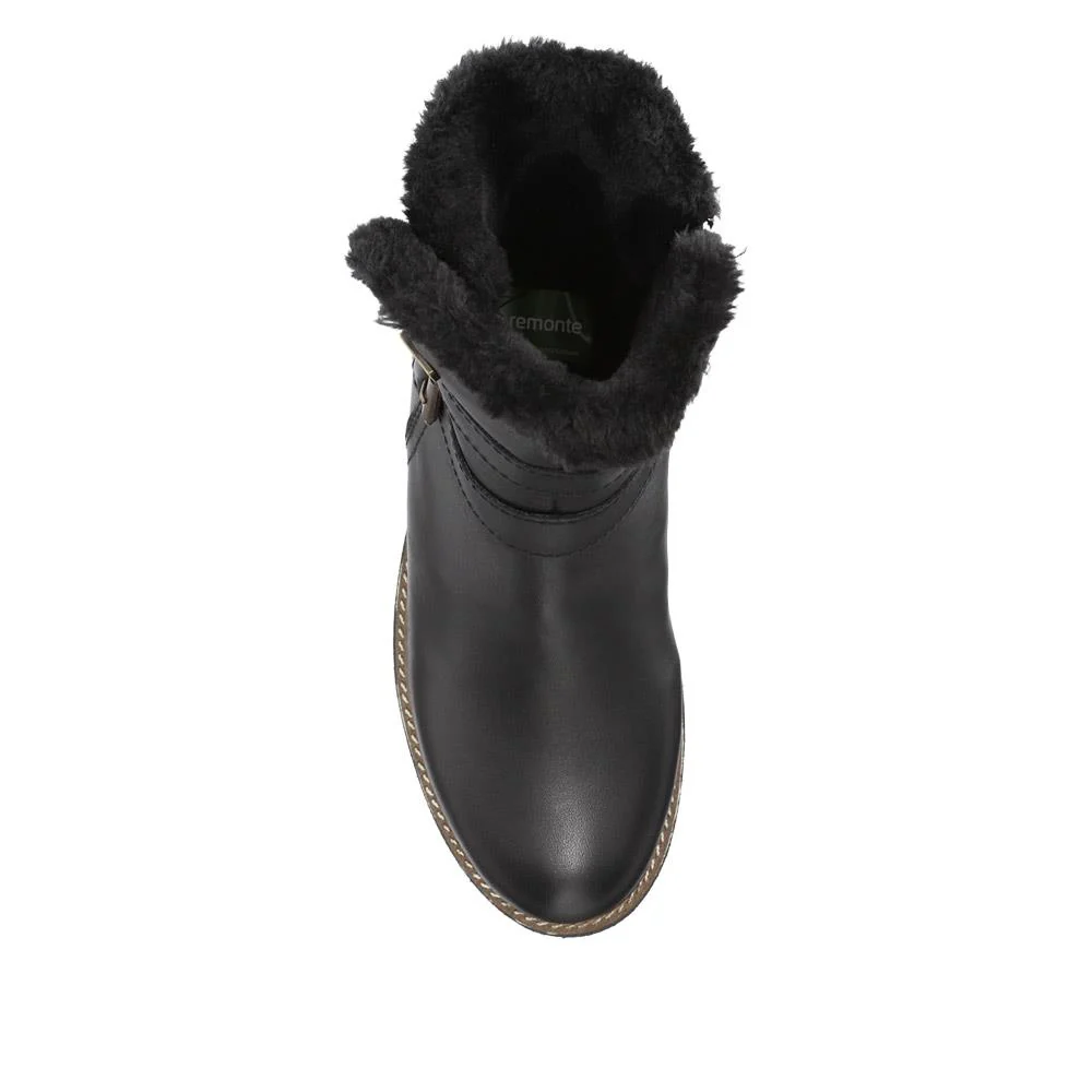 Leather Buckle-Fastening Ankle Boots - DRS40515 / 326 361 - Black - Image 4