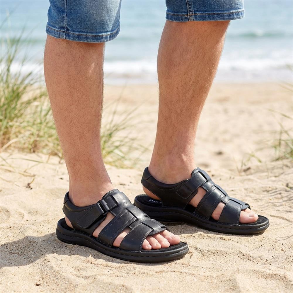 Leather Buckle Fastening Sandals - AATRA43007 / 328 941 - Black - Image 2