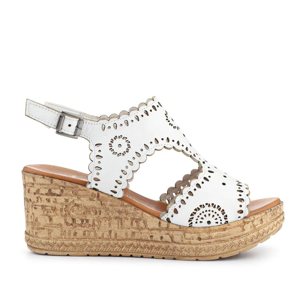Leather Buckle-Fastening Wedge Sandals - LUCK41012 / 327 609 - White - Image 2
