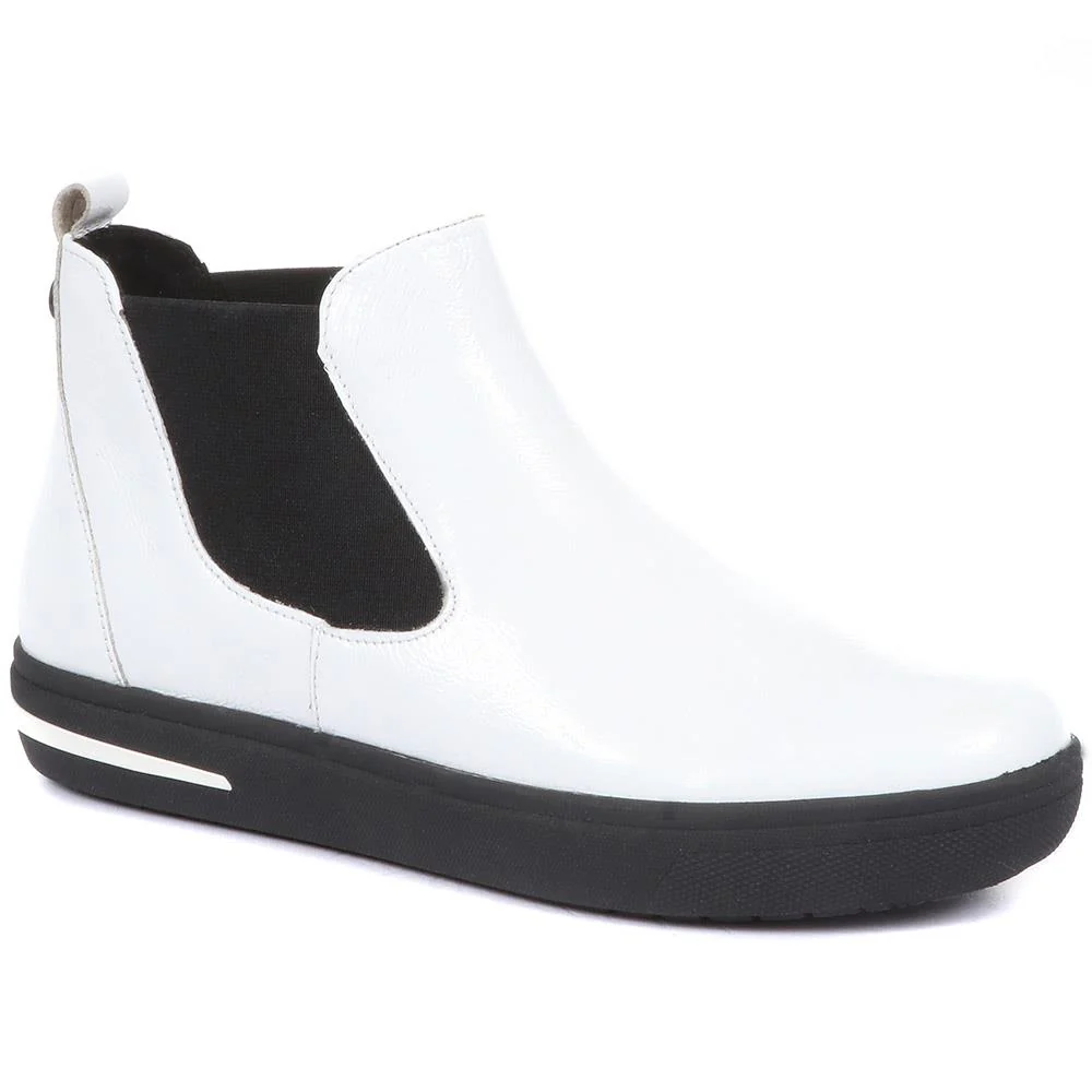 Leather Chelsea Boots - CAPRI34504 / 320 975 - White