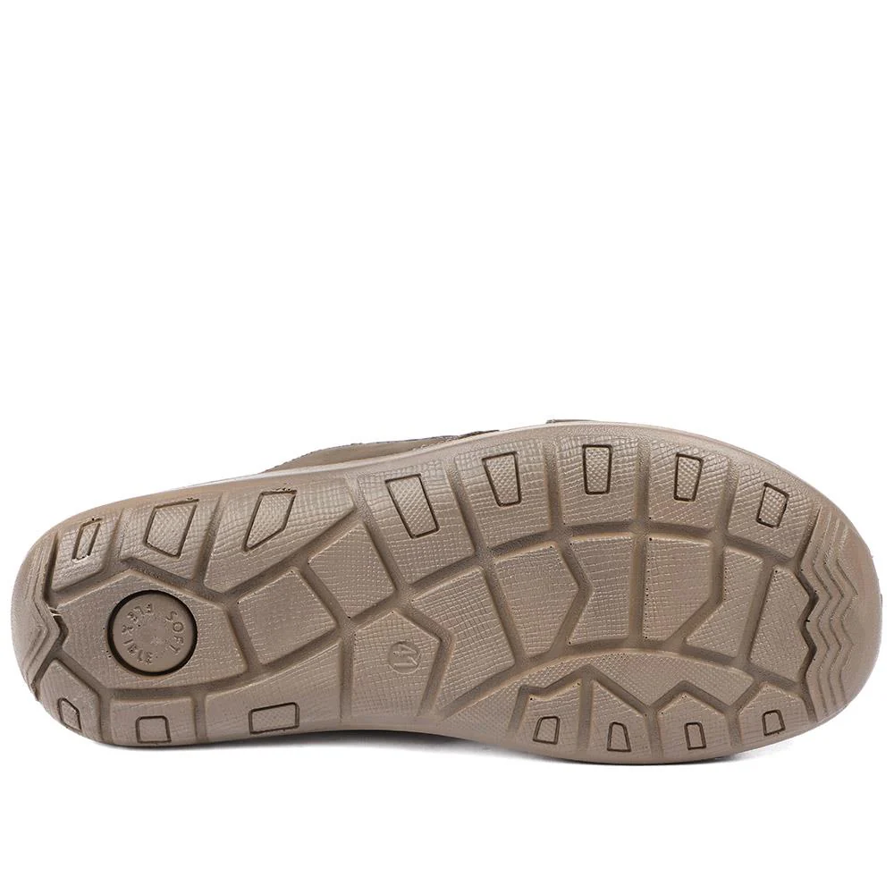 Leather Cross Strap Slip On Sandals - DDIN43010 / 329 105 - Brown - Image 5