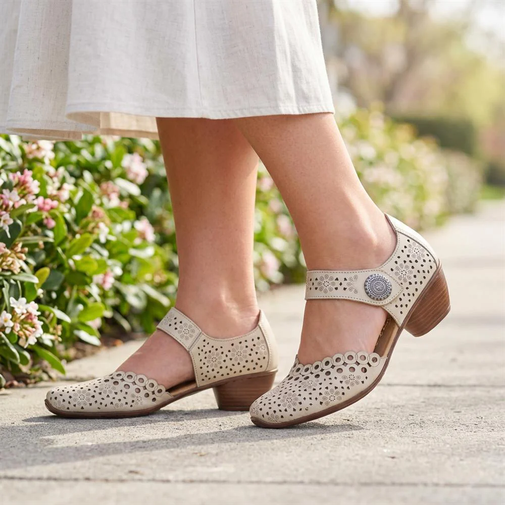 Leather Cuban-Heeled Mary Janes - RKR41536 / 327 286 - Beige - Image 2