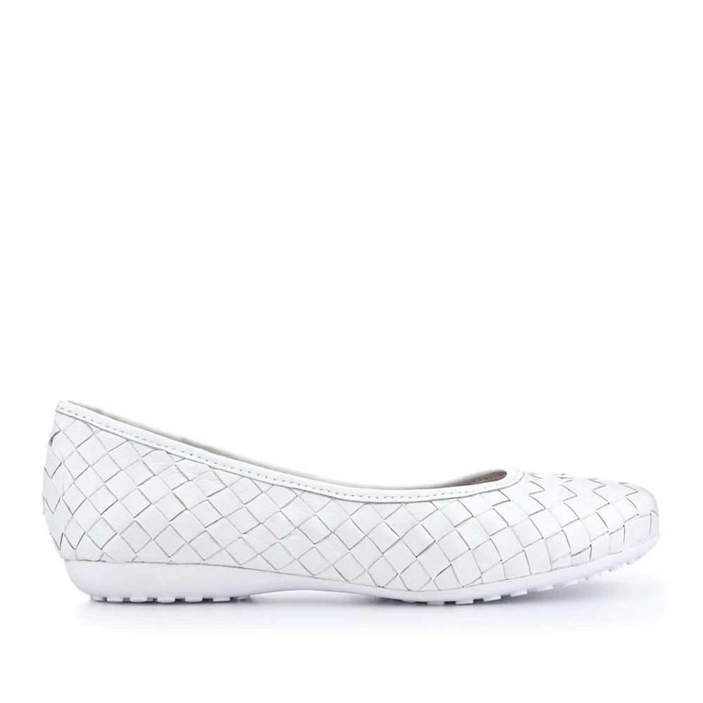 Leather Cushioned Pumps - BELBT41000 / 327 495 - White - Image 2