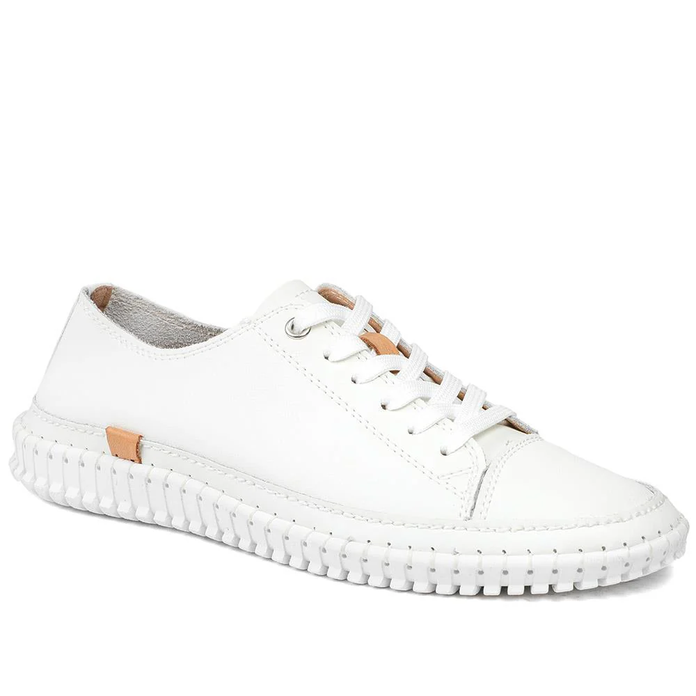 Leather Flexible Lightweight Lace Up Trainers - BRK43031 / 328 944 - Image 2