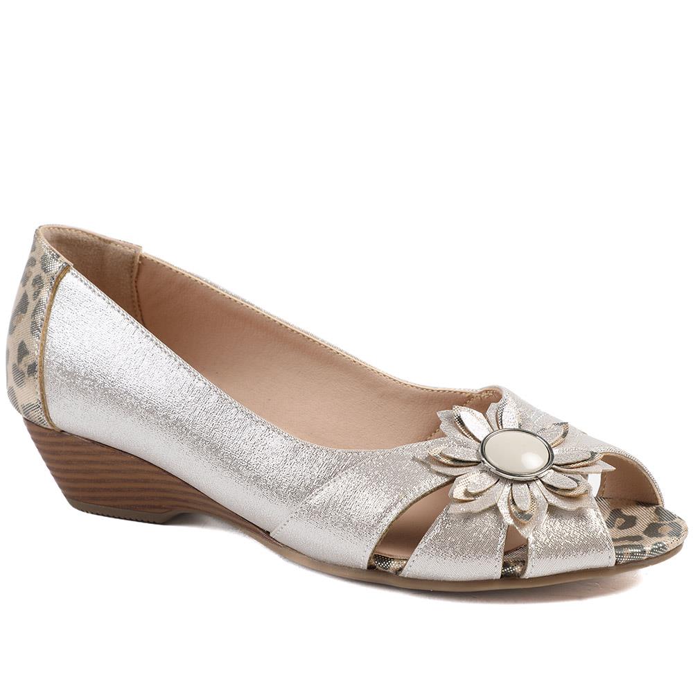 Leather Flower Detail Peep Toe Wedge Pumps - WLIG43000 / 328 886 - Image 4