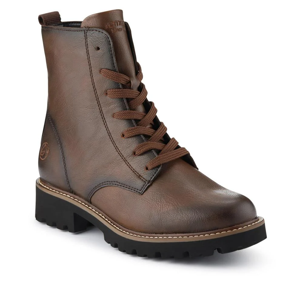 Leather Lace-Up Ankle Boots - DRS40513 / 326 360 - Image 2