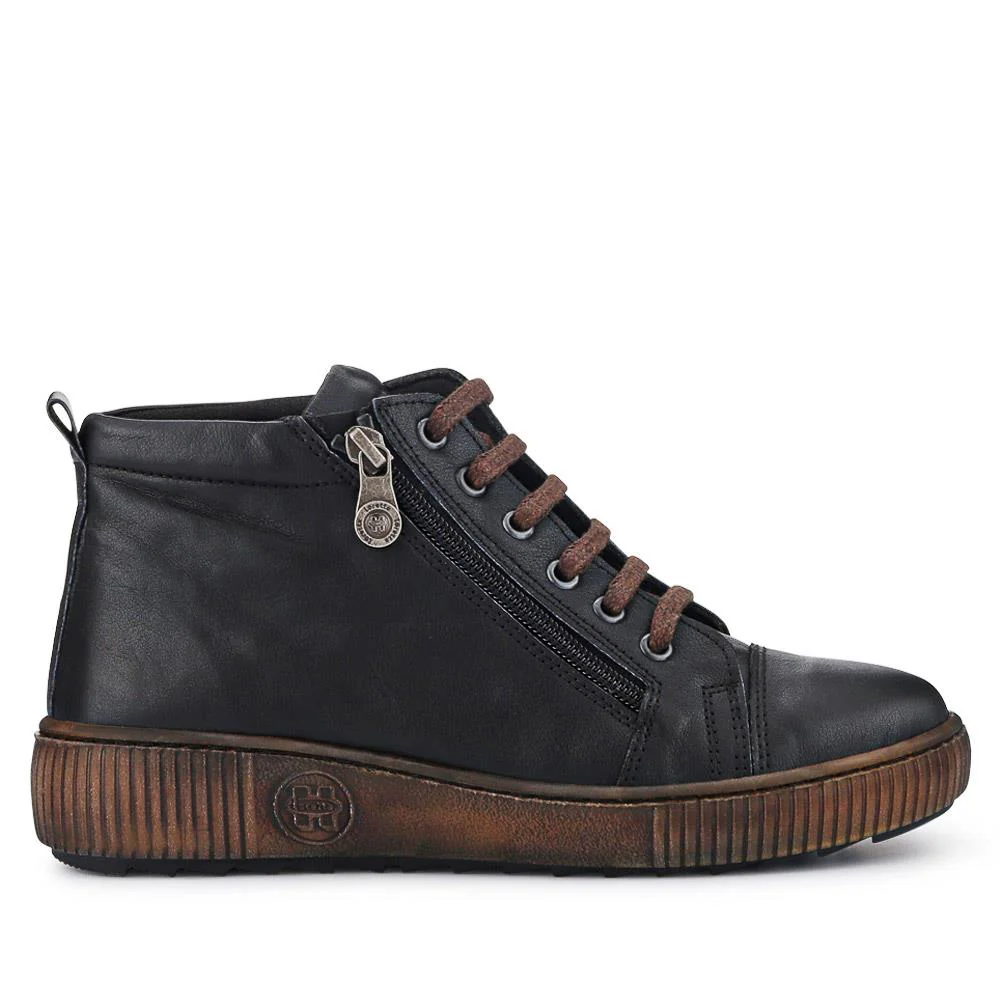 Leather Lace-Up Boots - HAK40013 / 326 039 - Black - Image 2