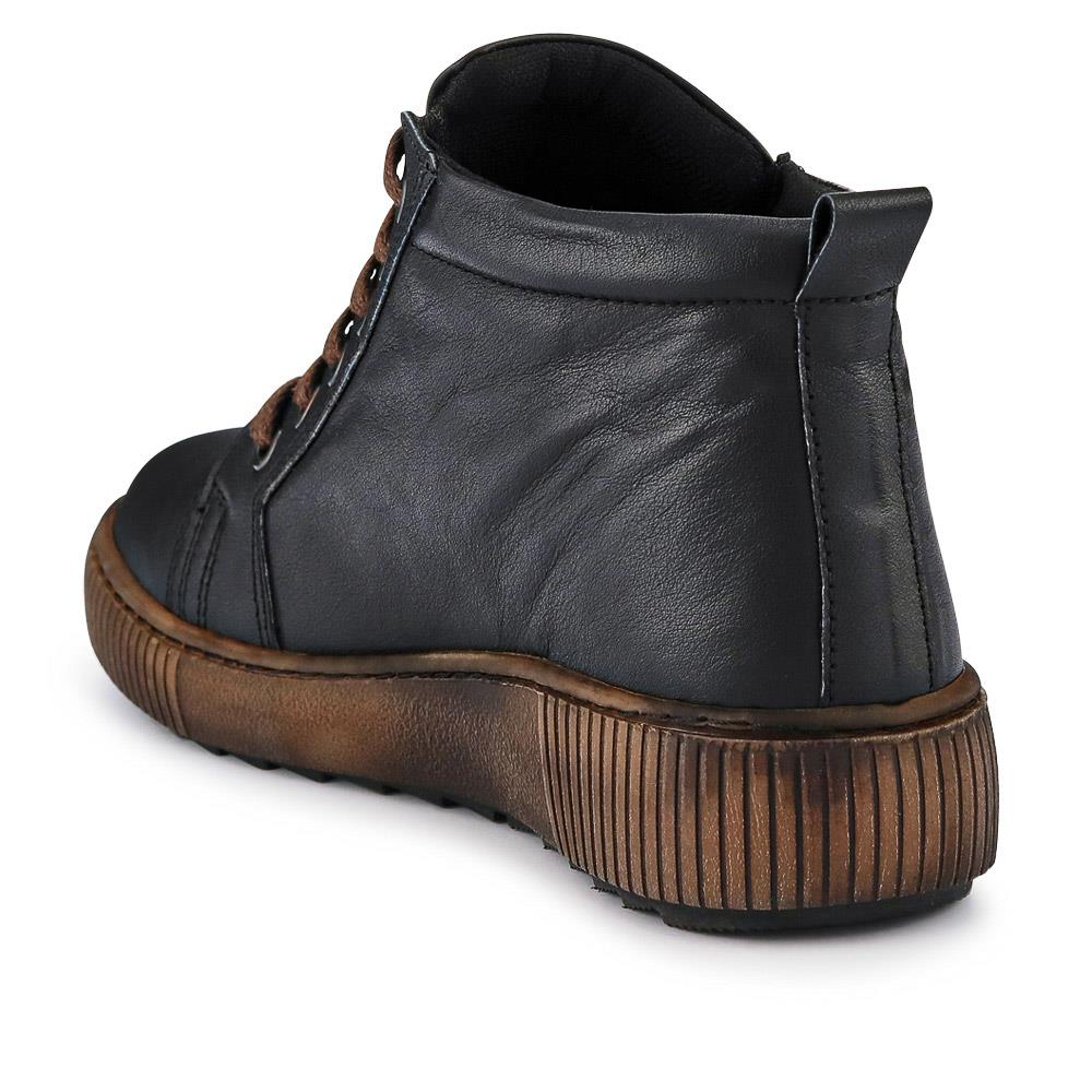 Leather Lace-Up Boots - HAK40013 / 326 039 - Black - Image 3