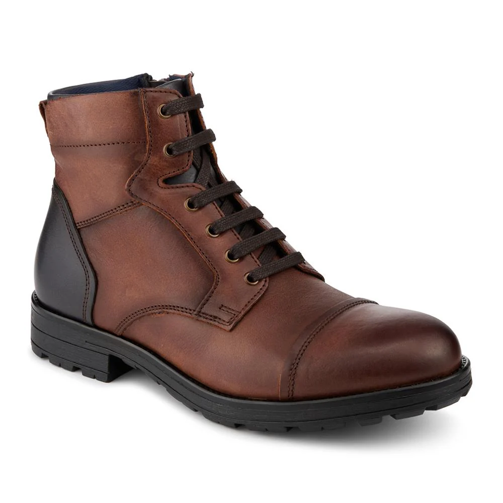 Leather Lace Up Toe Cap Boots - ITAR42004 / 328 362 - Brown