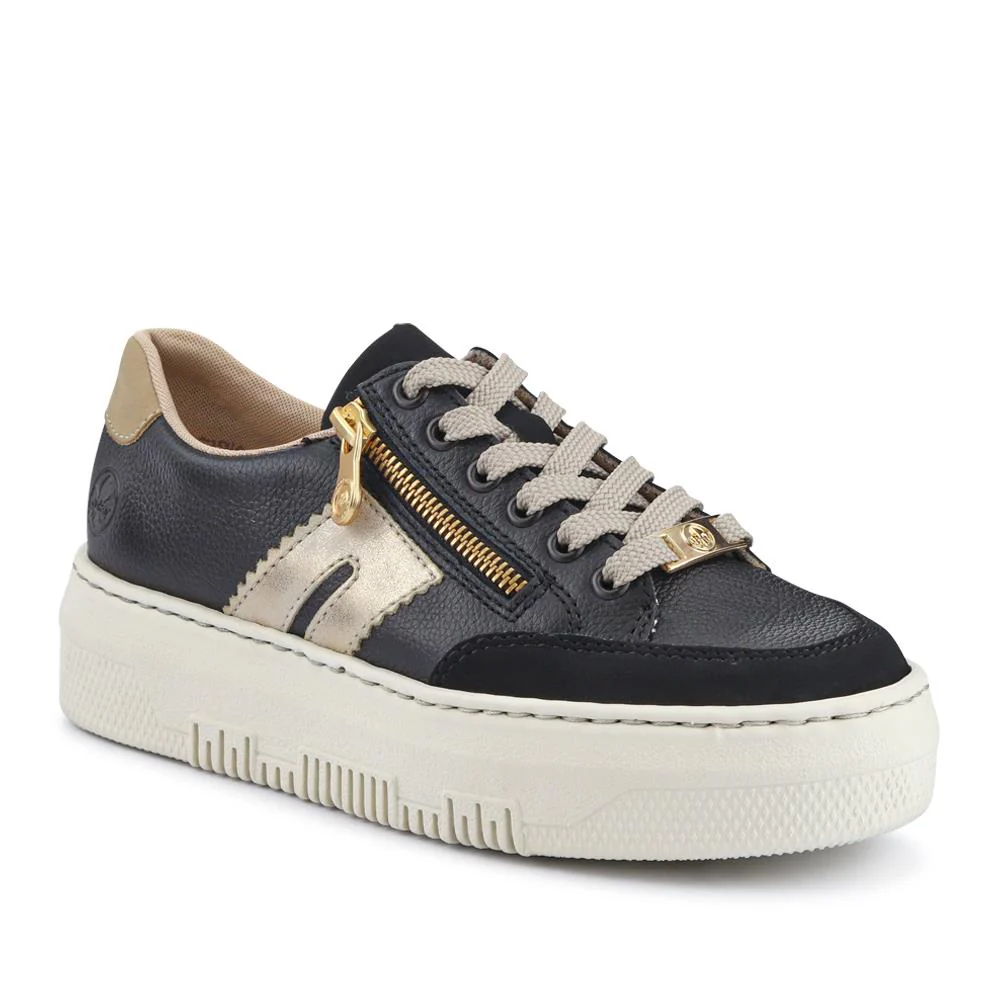 Leather Lace-Up Trainers - RKR41548 / 327 294 - Black