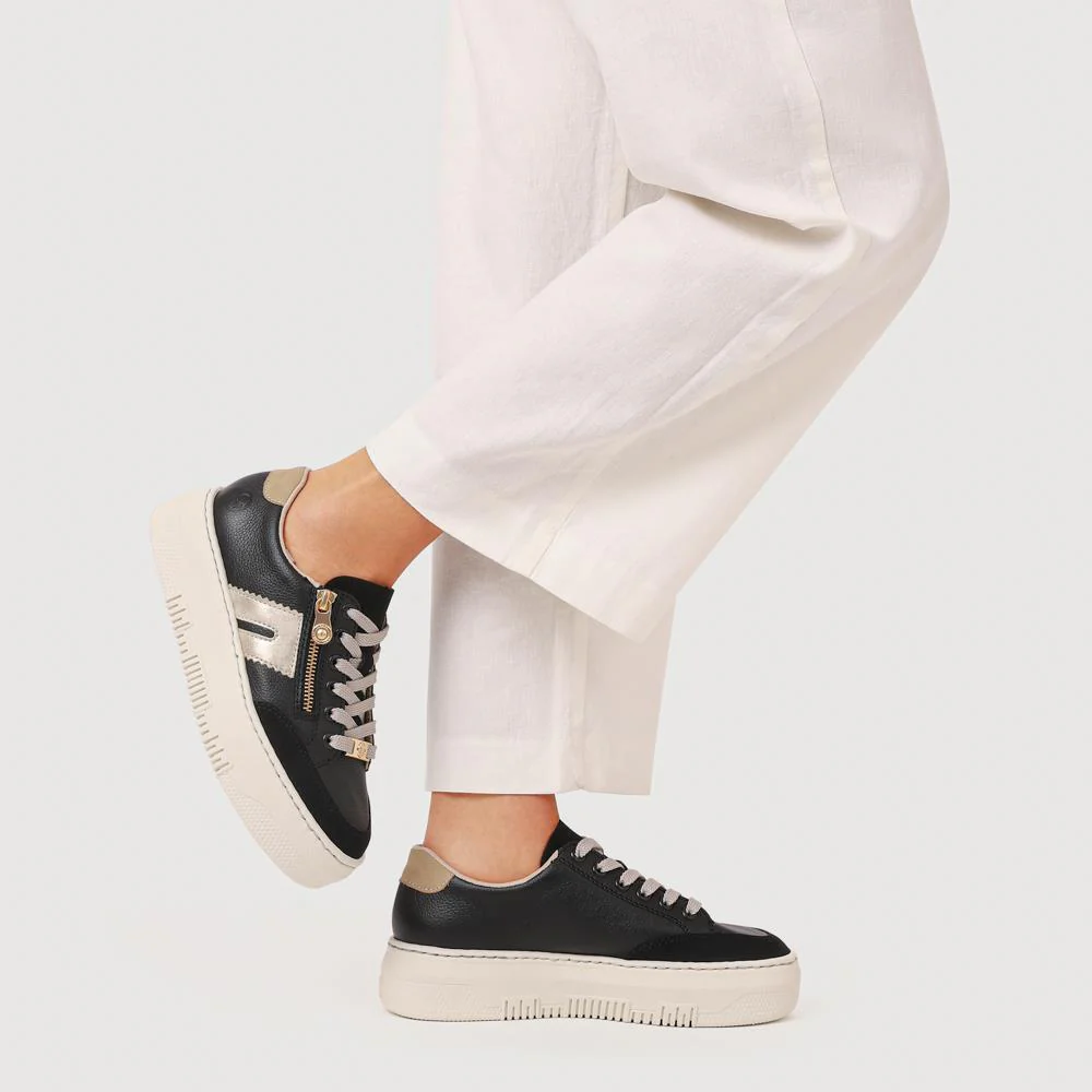 Leather Lace-Up Trainers - RKR41548 / 327 294 - Black - Image 6