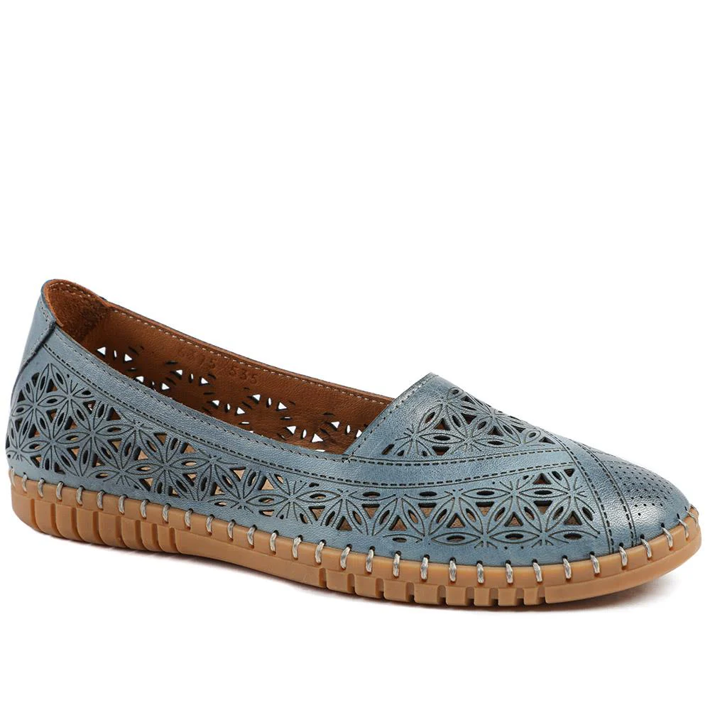 Leather Laser Cut Pumps - KARY43001 / 328 826 - Image 3