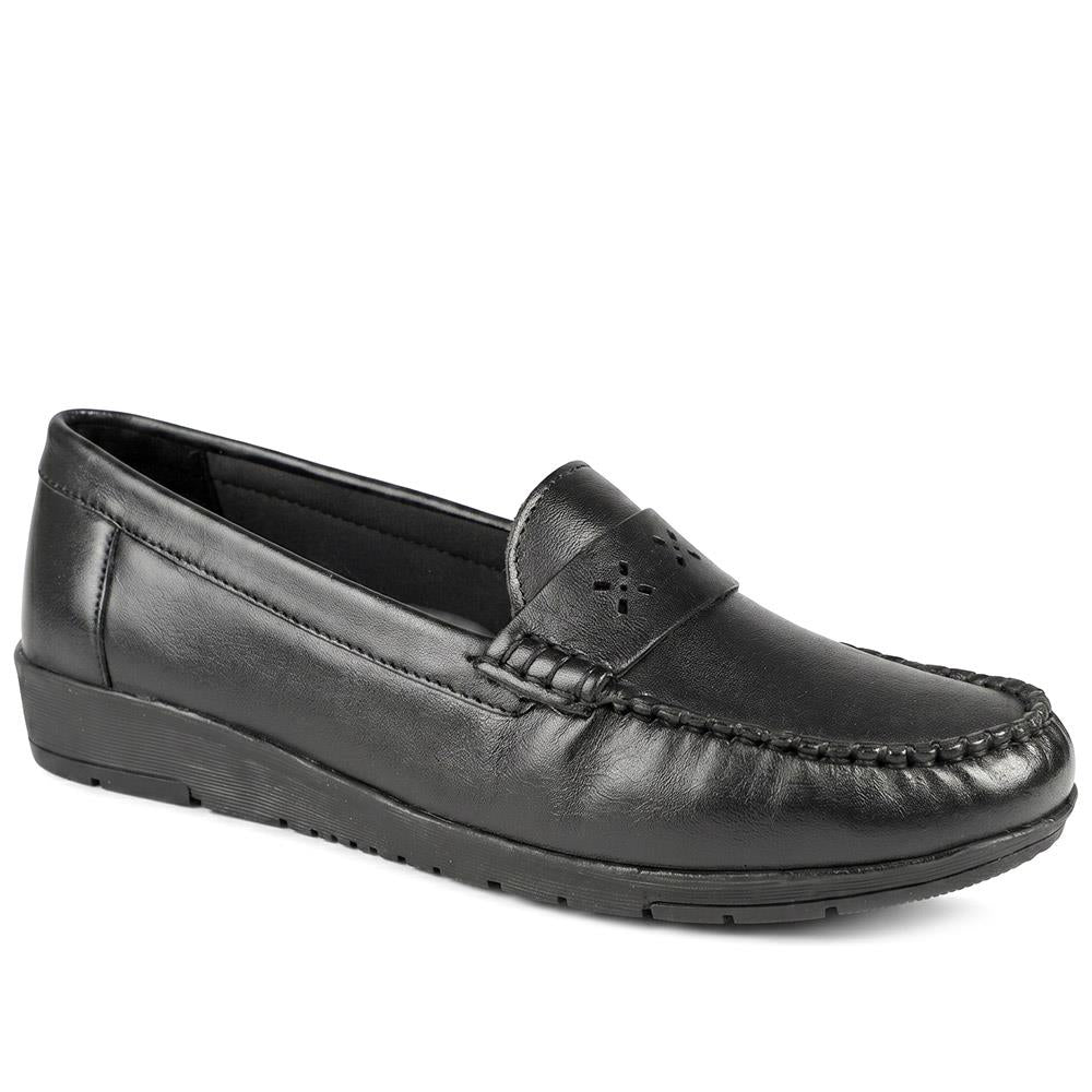 Leather Moccasin with Cut Out Strap - MOEN43002 / 329 554