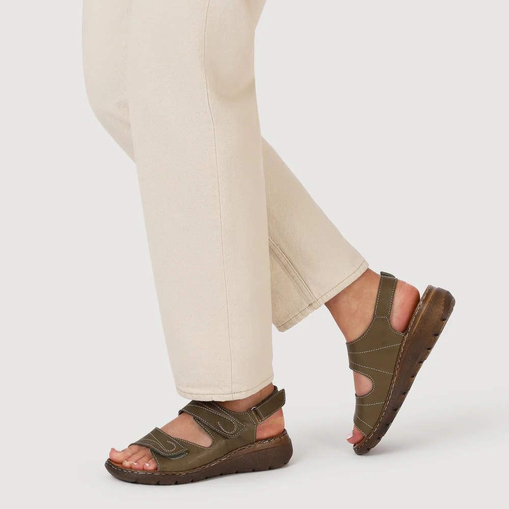 Leather Multi-Touch-Fasten Sandals - LUCK41006 / 327 426 - Khaki - Image 5