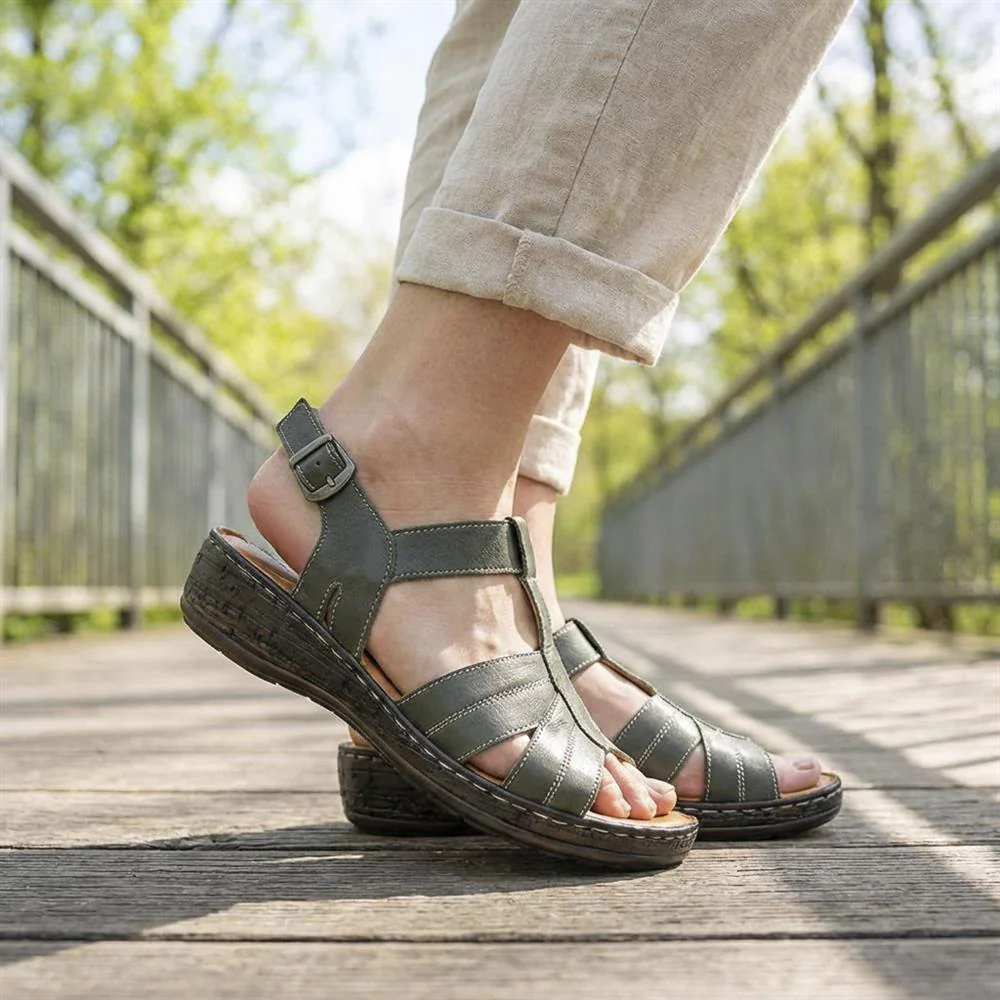Wide Fit Leather Slingback Sandals - LUCK43008 / 329 407 - Khaki - Image 2