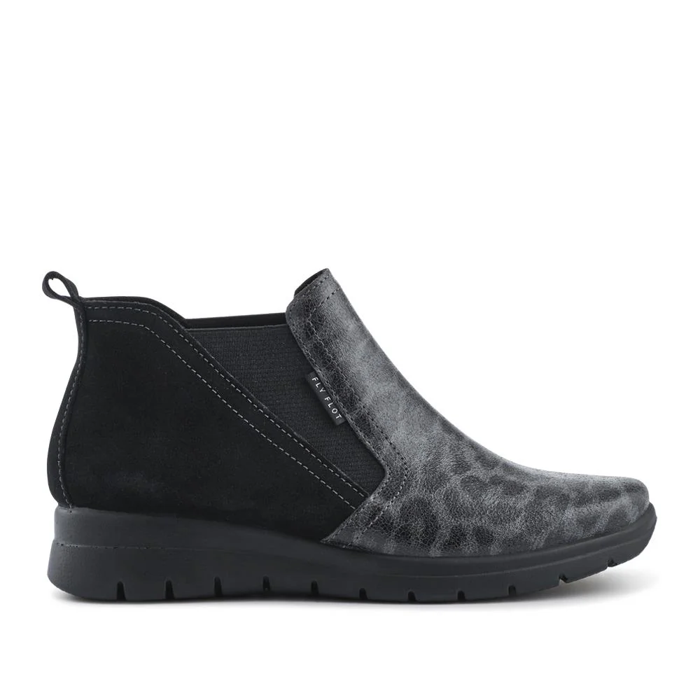 Leather Slip-On Boots - FLY42009 / 327 680 - Black Leopard - Image 2